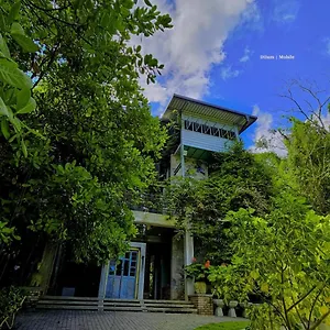 https://ceylon-kingsmen-garden-katunayake.kandyhotelsnow.com