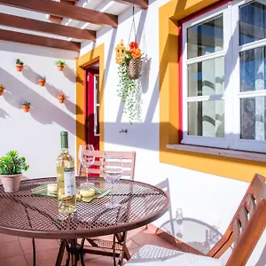 Casa de hóspedes Casinha D'avó ***