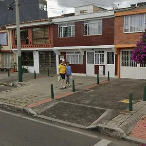 Casa Amplia Cerca Del Cc Titan Plaza Bogotá